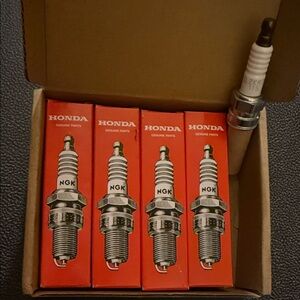 Honda NGK Spark Plugs Set- 12290-R48-H01